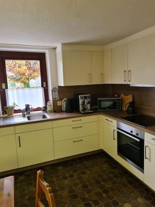 Haus Paesch Nahe See Mit Beheiztem Whirlpool/Sauna Butgenbach Esterno foto